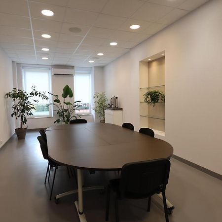 Loft 250M2 Avec Ecran Led Geant De 10M2 Aparthotel Marsilia Exterior foto