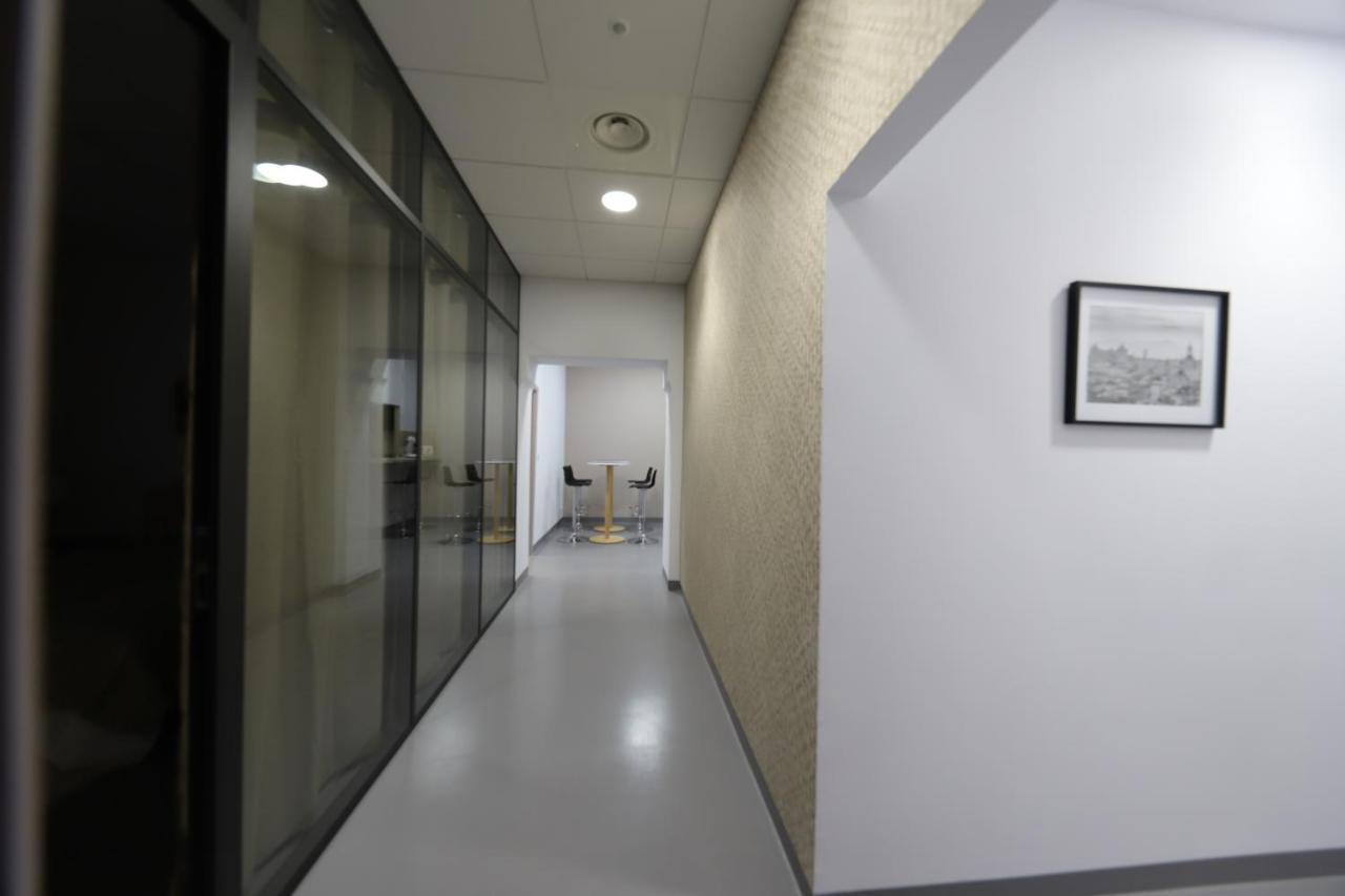 Loft 250M2 Avec Ecran Led Geant De 10M2 Aparthotel Marsilia Exterior foto